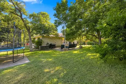 9909 Forest Shadows Drive, Woodway, TX 76712 - Photo 31