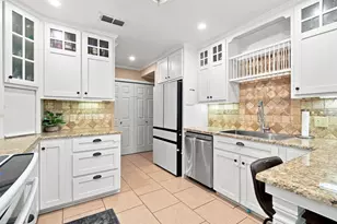 9909 Forest Shadows Dr, Woodway, TX 76712 - Photo 9