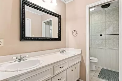 9909 Forest Shadows Drive, Woodway, TX 76712 - Photo 17