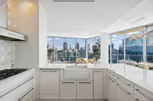 2900 McKinnon St, Dallas, TX 75201 - Photo 11