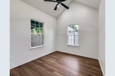2904 8th Avenue, Fort Worth, TX 76110 - Photo 11