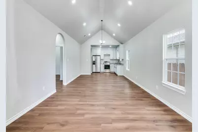 2904 8th Avenue, Fort Worth, TX 76110 - Photo 3