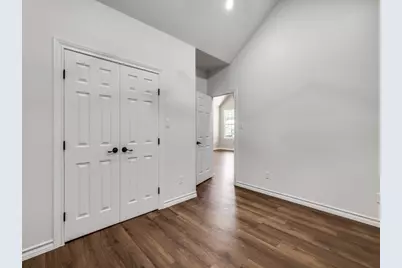2904 8th Avenue, Fort Worth, TX 76110 - Photo 9