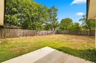 1113 Victoria St, Bellmead, TX 76705 - Photo 15