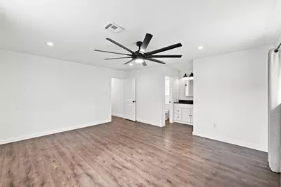 1113 Victoria Street, Bellmead, TX 76705 - Photo 9