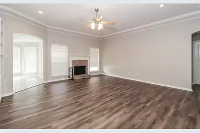 911 Joshua Drive, Burleson, TX 76028 - Photo 3