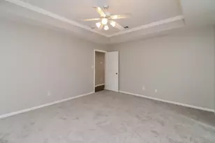 911 Joshua Dr, Burleson, TX 76028 - Photo 9