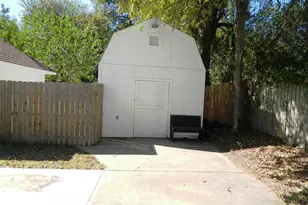 511 N Tucker St, Leonard, TX 75452 - Photo 27