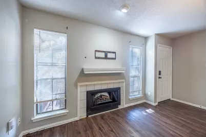 7337 Kingswood Circle, Fort Worth, TX 76133 - Photo 5