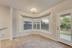 917 Tara Dr, Burleson, TX 76028 - Photo 13