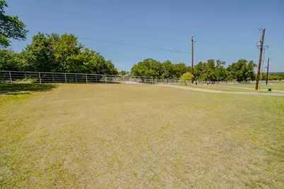 650 Finney Drive, Weatherford, TX 76085 - Photo 35