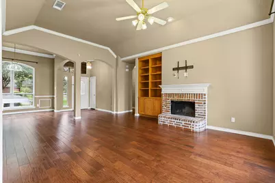 1612 Twin Oaks Drive, Cleburne, TX 76033 - Photo 9