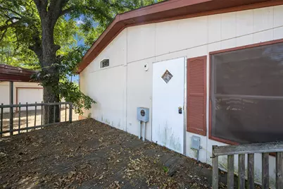 225 John Thomas Drive, Seven Points, TX 75143 - Photo 3