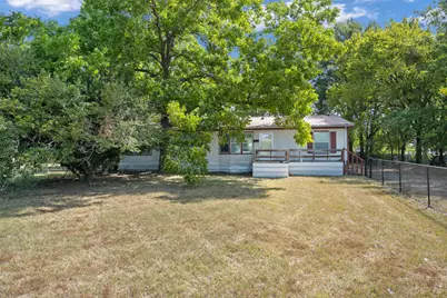 225 John Thomas Drive, Seven Points, TX 75143 - Photo 1