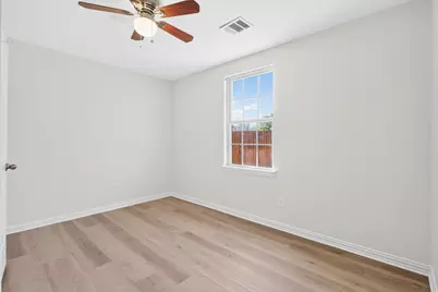 4920 S Peachtree Road, Balch Springs, TX 75180 - Photo 9