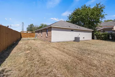 4920 S Peachtree Road, Balch Springs, TX 75180 - Photo 15