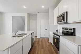 8017 Charlestown Ln, Fort Worth, TX 76140 - Photo 5