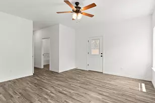828 Elijah, Lampasas, TX 76550 - Photo 13