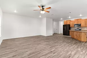828 Elijah, Lampasas, TX 76550 - Photo 7