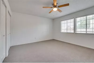 562 Mercer Street, Grand Prairie, TX 75052 - Photo 23