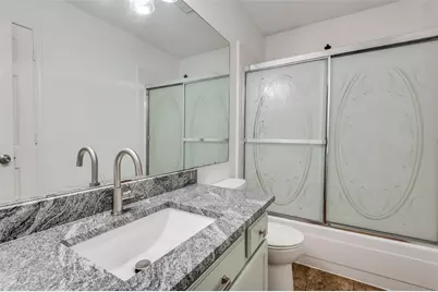 562 Mercer Street, Grand Prairie, TX 75052 - Photo 25