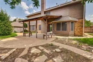 562 Mercer St, Grand Prairie, TX 75052 - Photo 27