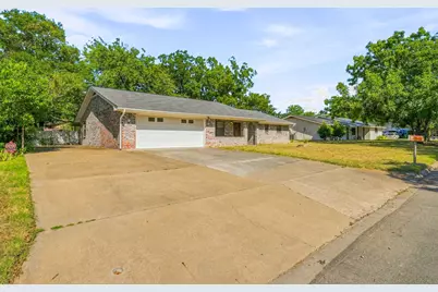 1007 Meadowlark Lane, Stephenville, TX 76401 - Photo 3