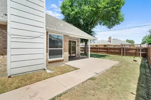 6315 Fairlane Dr, Arlington, TX 76001 - Photo 33