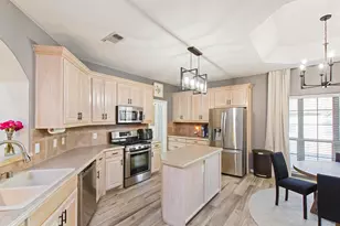 417 Valley View Ln, Krum, TX 76249 - Photo 7