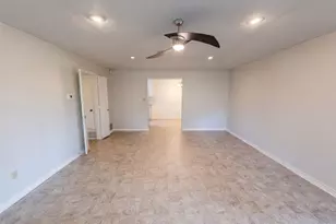 4824 Berridge Ln, Dallas, TX 75227 - Photo 7