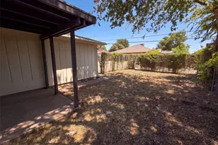 4824 Berridge Ln, Dallas, TX 75227 - Photo 17