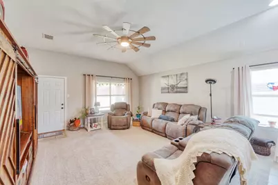 18 Pleasant Valley, Sanger, TX 76266 - Photo 5