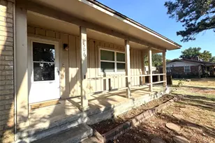 506 Walnut St, Collinsville, TX 76233 - Photo 13