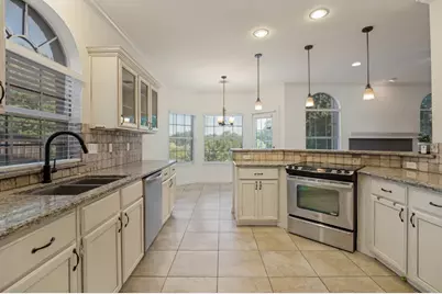 3925 Silver Meadow Lane, Grand Prairie, TX 75052 - Photo 9