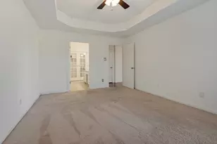 3925 Silver Meadow Ln, Grand Prairie, TX 75052 - Photo 13