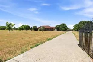 5642 Co Rd 597, Farmersville, TX 75442 - Photo 7