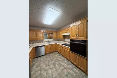 567 W College Street, Stephenville, TX 76401 - Photo 3