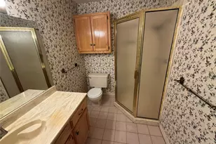 567 W College St, Stephenville, TX 76401 - Photo 9