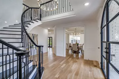200 Krohn Court, Irving, TX 75038 - Photo 3