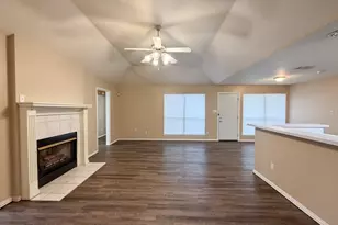 18 Country Club Pl, Waxahachie, TX 75165 - Photo 7