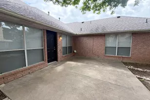 18 Country Club Pl, Waxahachie, TX 75165 - Photo 3