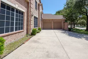 10002 River Bend Dr, Rowlett, TX 75089 - Photo 5