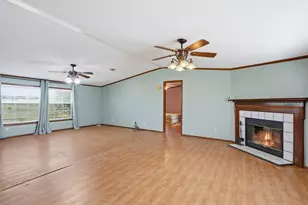 937 Co Rd 4790, Boyd, TX 76023 - Photo 9