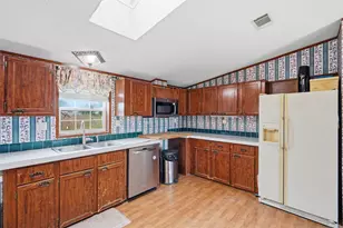 937 Co Rd 4790, Boyd, TX 76023 - Photo 13