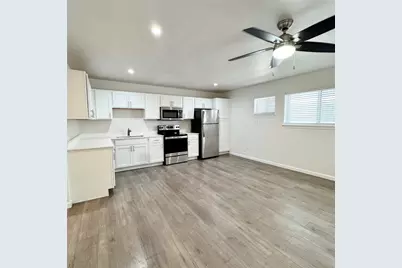5010 San Jacinto Street #205, Dallas, TX 75206 - Photo 3