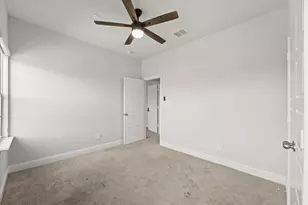 1045 Thomas Pl, Carrollton, TX 75006 - Photo 23