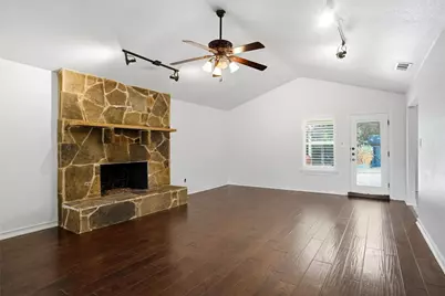 1319 Chestnut Road, Mansfield, TX 76063 - Photo 5