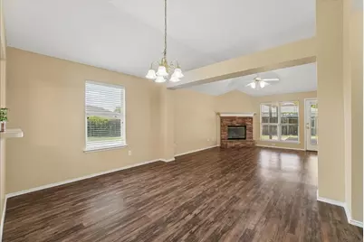 1002 James Donald Lane, Glenn Heights, TX 75154 - Photo 7
