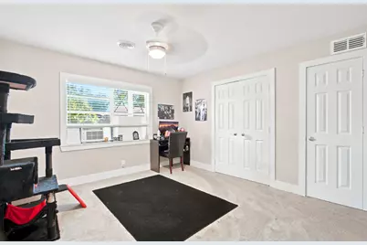 109 W 11th Street, Irving, TX 75060 - Photo 15