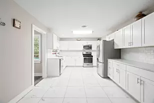 109 W 11th St, Irving, TX 75060 - Photo 7